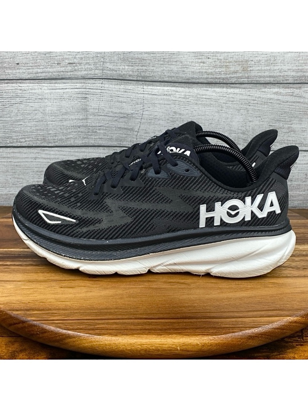 Hoka One One Clifton 9 Black White Running Shoe 1127895 Men’s Sneaker Size 11.5